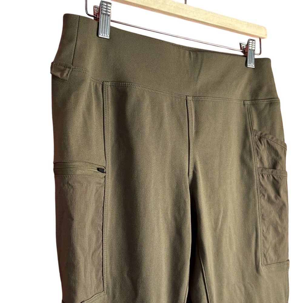 Carhartt Women's Force Fitted Lightweight Legging in Tarmac Green Medium - Picture 3 of 10